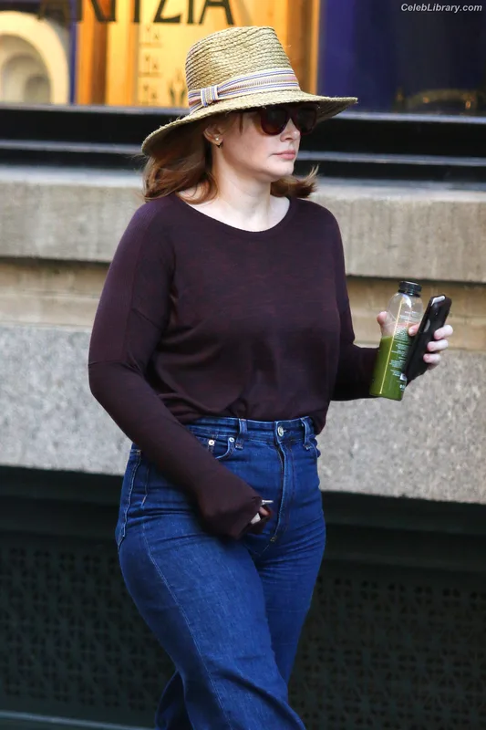 Bryce Dallas Howard photo 20 of 605