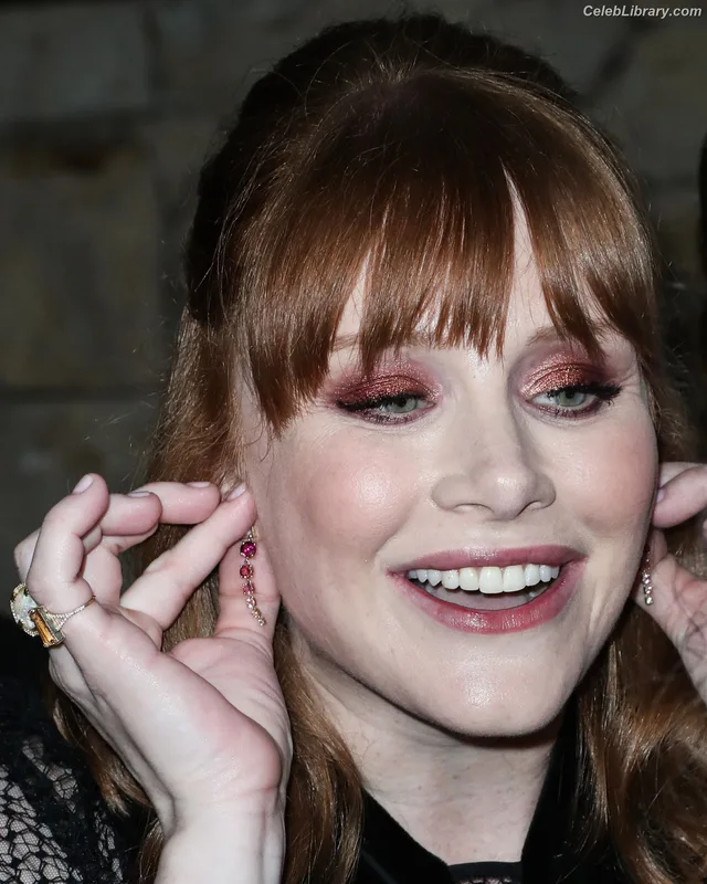 Bryce Dallas Howard photo 13 of 605