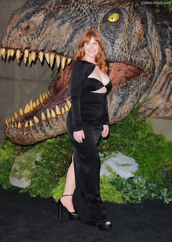 Bryce Dallas Howard photo 15 of 605