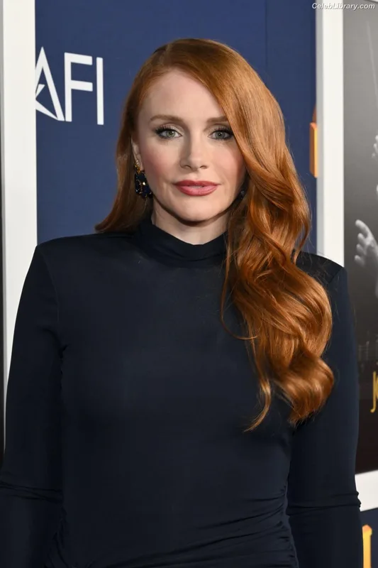 Bryce Dallas Howard photo 21 of 605