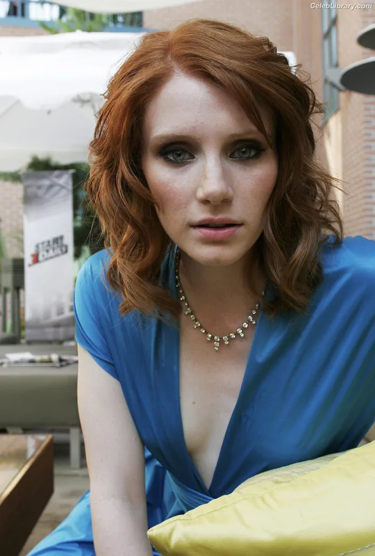 Bryce Dallas Howard photo 16 of 605
