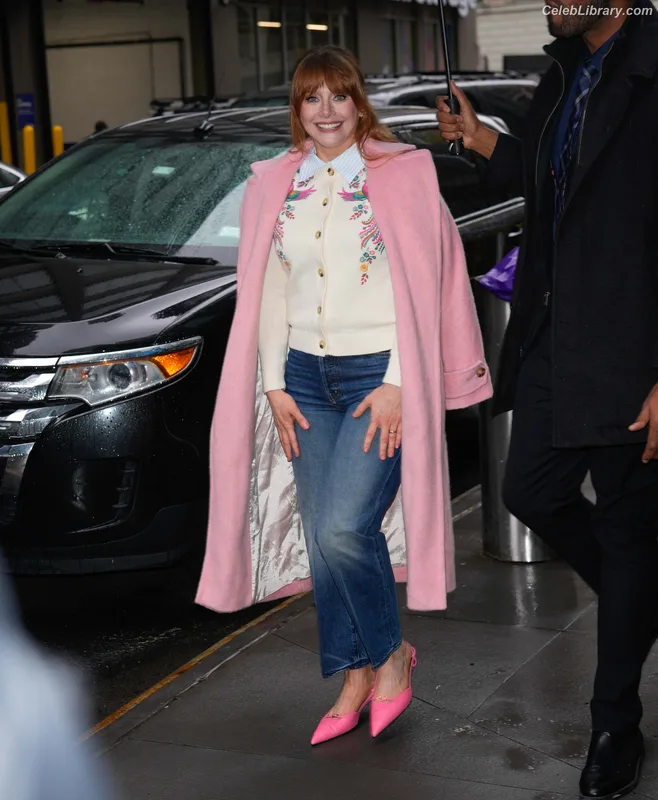 Bryce Dallas Howard photo 6 of 605