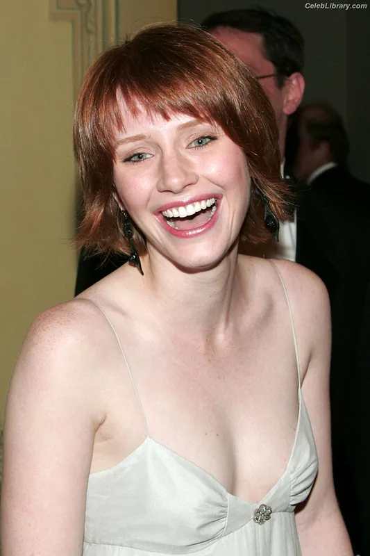 Bryce Dallas Howard photo 5 of 605