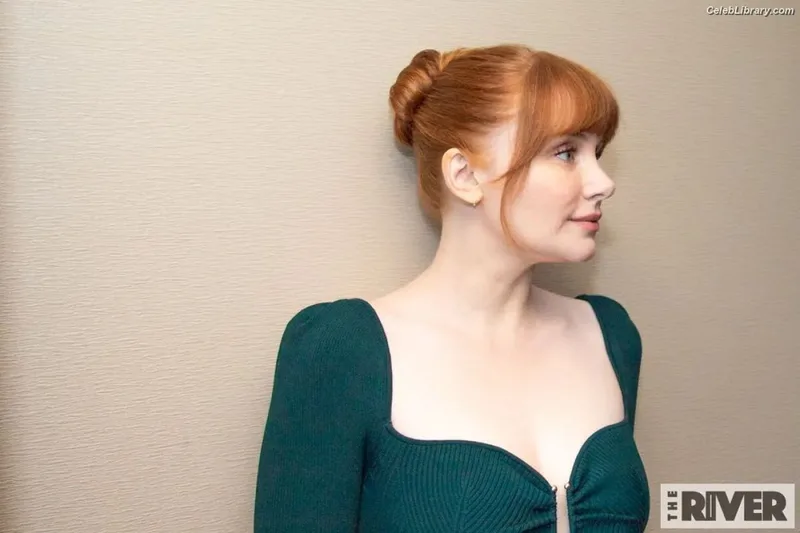 Bryce Dallas Howard photo 11 of 605