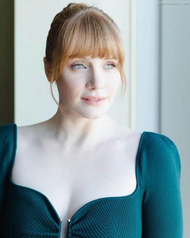Bryce Dallas Howard photo 16 of 605