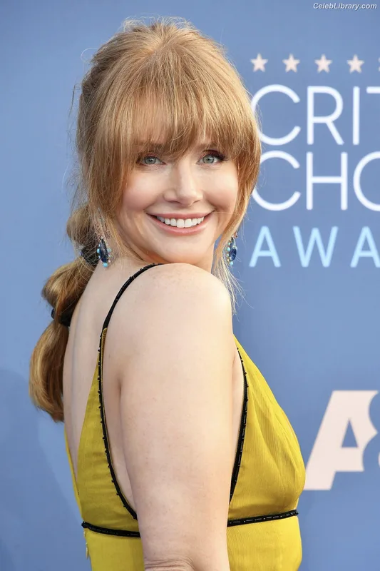 Bryce Dallas Howard photo 19 of 605