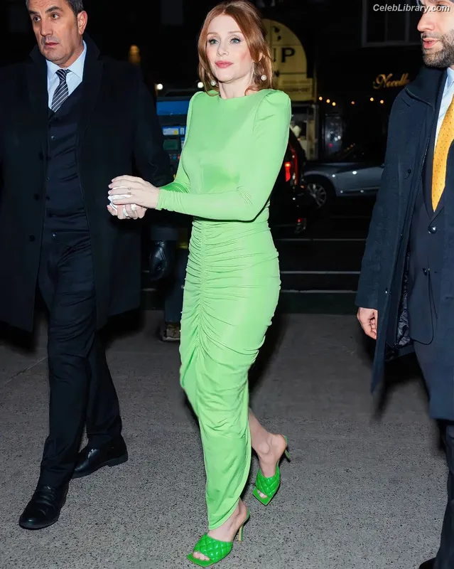 Bryce Dallas Howard photo 10 of 605