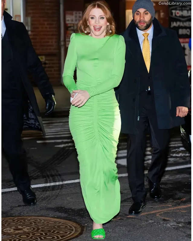 Bryce Dallas Howard photo 15 of 605