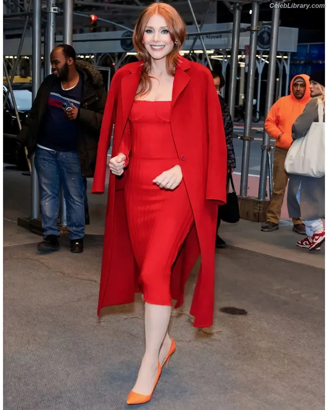 Bryce Dallas Howard photo 19 of 605