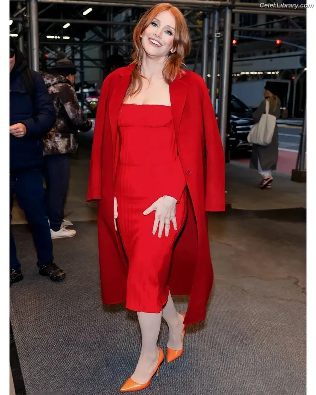 Bryce Dallas Howard photo 22 of 605