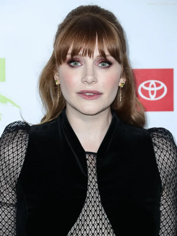 Bryce Dallas Howard photo 4 of 605