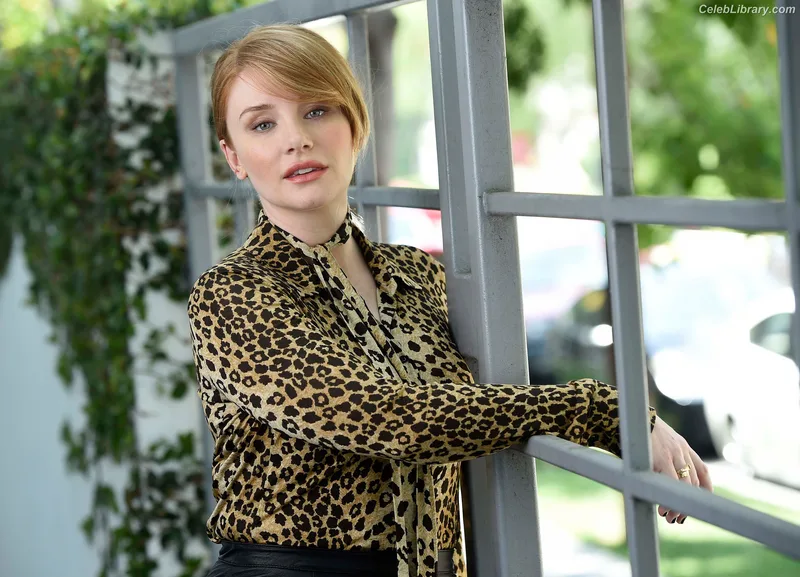 Bryce Dallas Howard photo 8 of 605