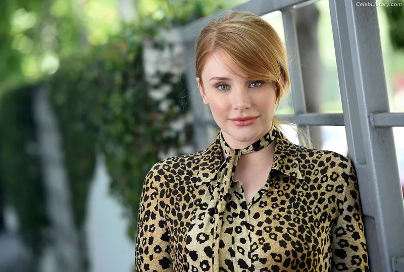 Bryce Dallas Howard photo 6 of 605