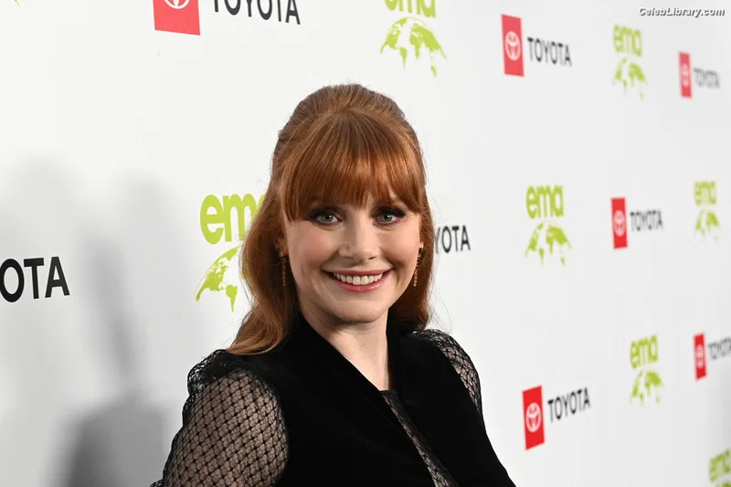 Bryce Dallas Howard photo 9 of 605