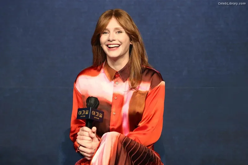 Bryce Dallas Howard photo 14 of 605