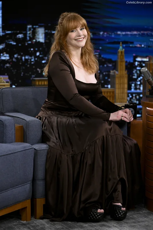 Bryce Dallas Howard photo 24 of 605