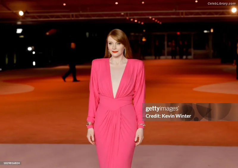 Bryce Dallas Howard photo 11 of 605