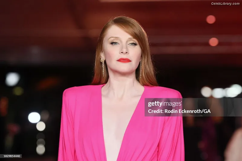 Bryce Dallas Howard photo 12 of 605