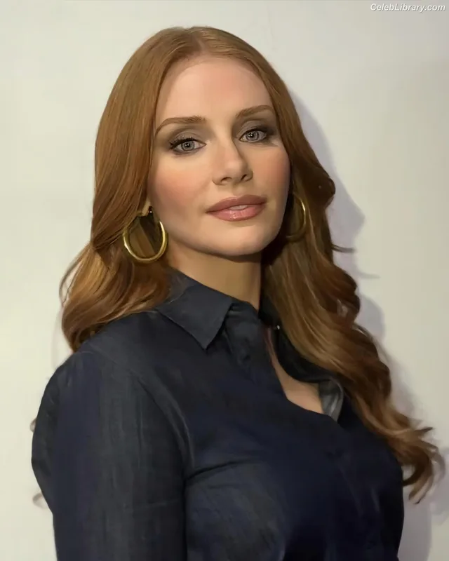 Bryce Dallas Howard photo 9 of 605