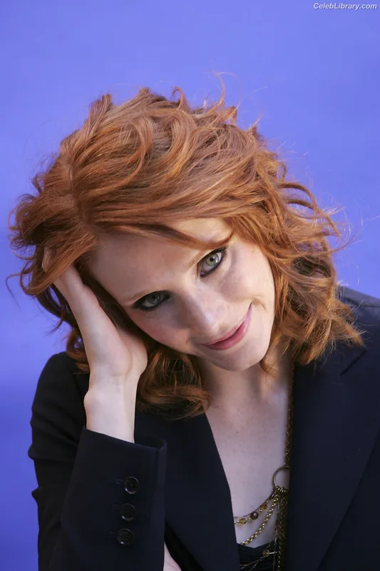 Bryce Dallas Howard photo 15 of 605