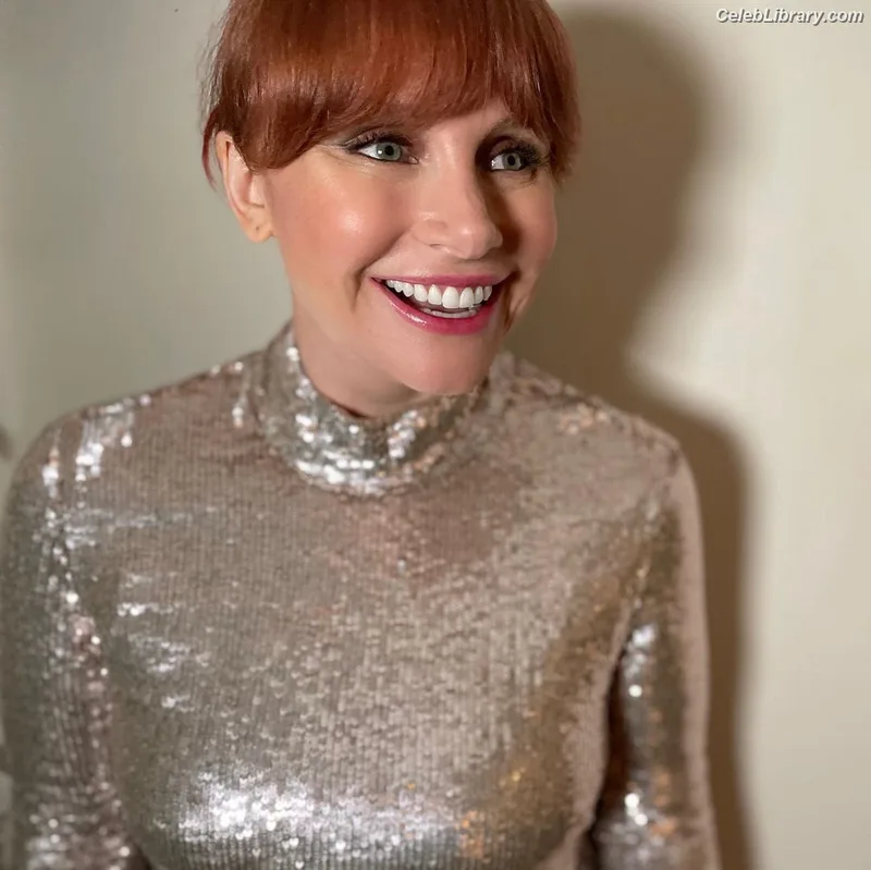 Bryce Dallas Howard photo 11 of 605