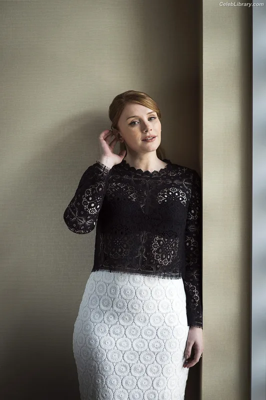 Bryce Dallas Howard photo 20 of 605