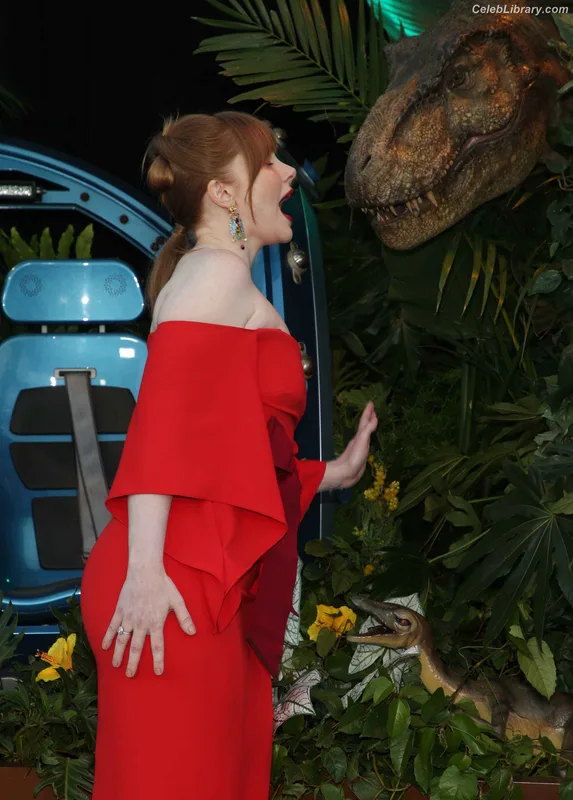 Bryce Dallas Howard photo 5 of 605