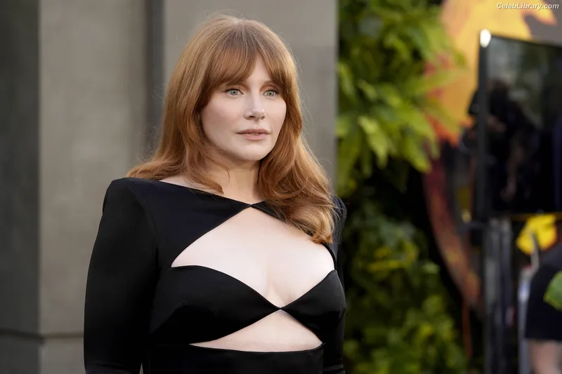 Bryce Dallas Howard photo 17 of 605