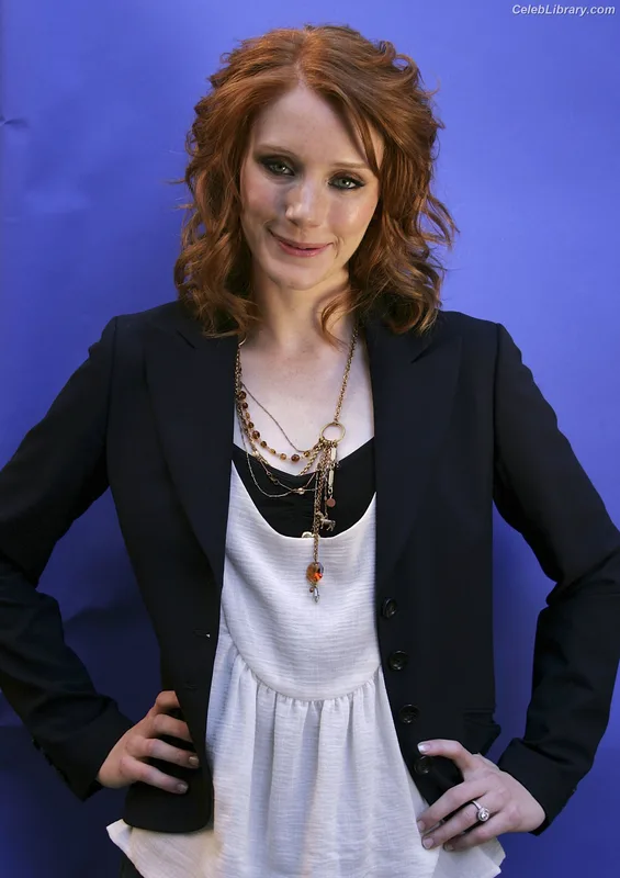 Bryce Dallas Howard photo 15 of 605