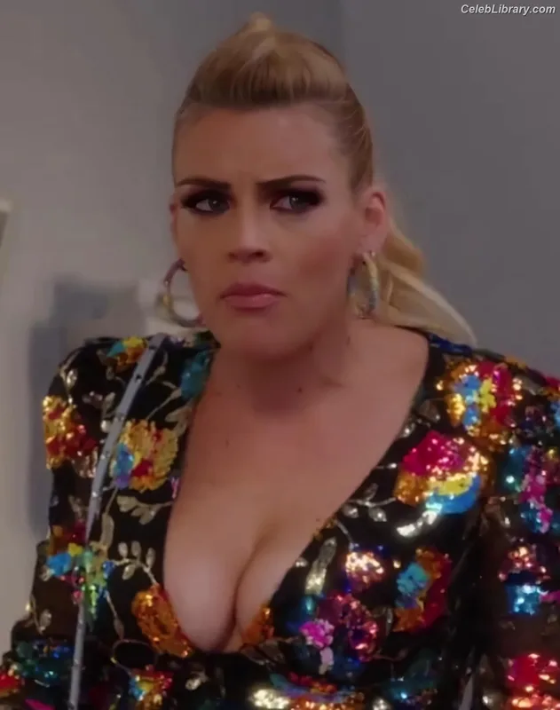 Busy Phillips photo 19 of 130