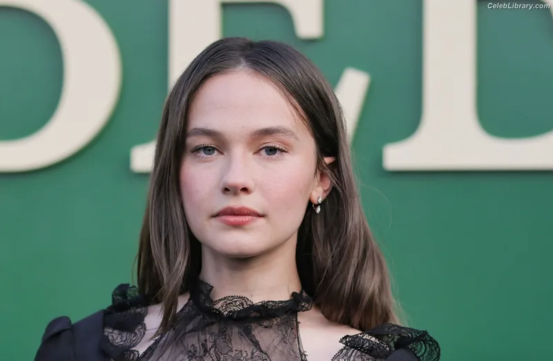 Cailee Spaeny photo 18 of 705