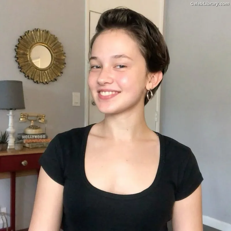 Cailee Spaeny photo 5 of 705