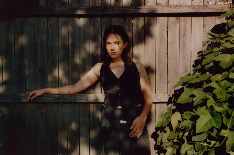 Cailee Spaeny photo 19 of 705