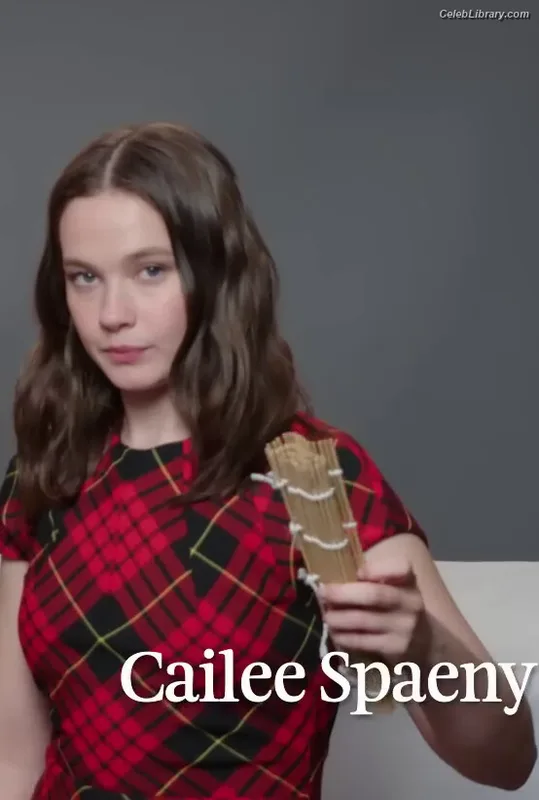 Cailee Spaeny photo 22 of 705