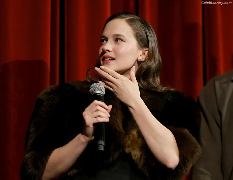 Cailee Spaeny photo 24 of 705