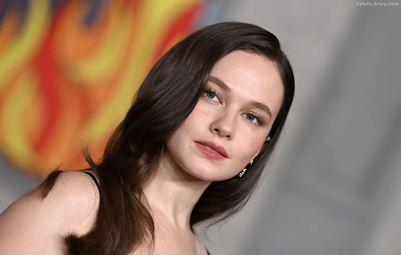 Cailee Spaeny photo 21 of 705