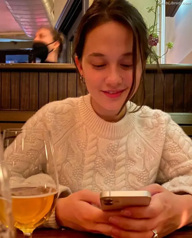 Cailee Spaeny photo 16 of 705