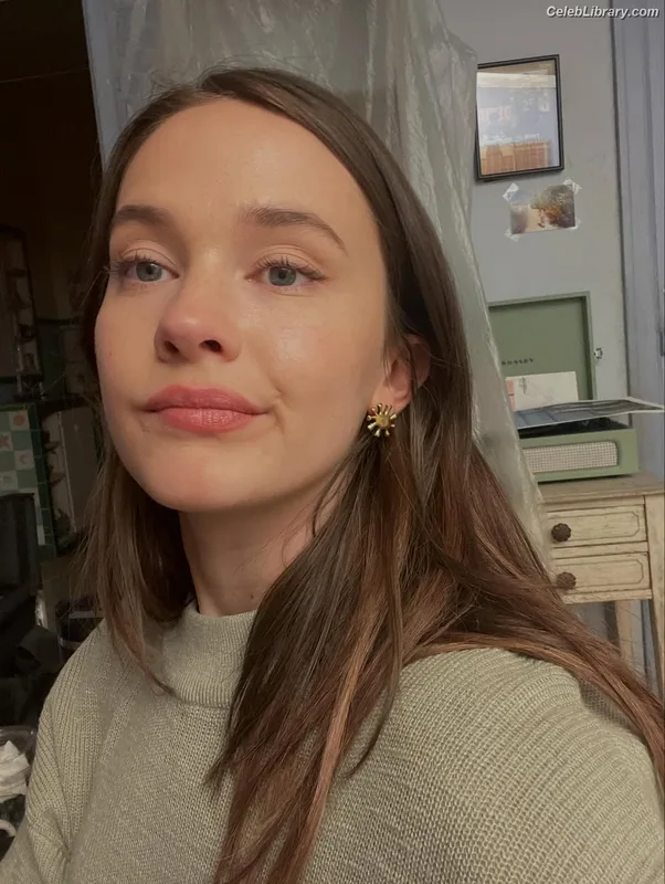 Cailee Spaeny photo 6 of 705