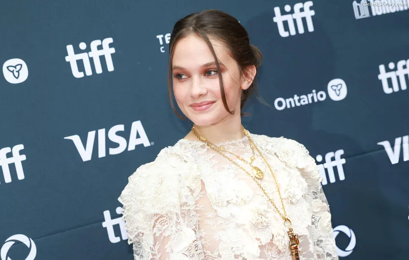 Cailee Spaeny photo 12 of 705