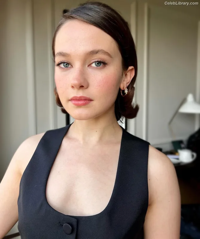 Cailee Spaeny photo 11 of 705