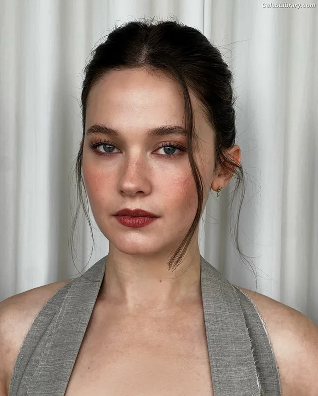 Cailee Spaeny photo 19 of 705