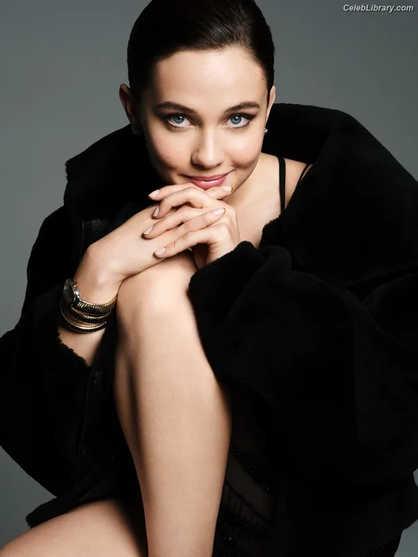 Cailee Spaeny photo 2 of 705