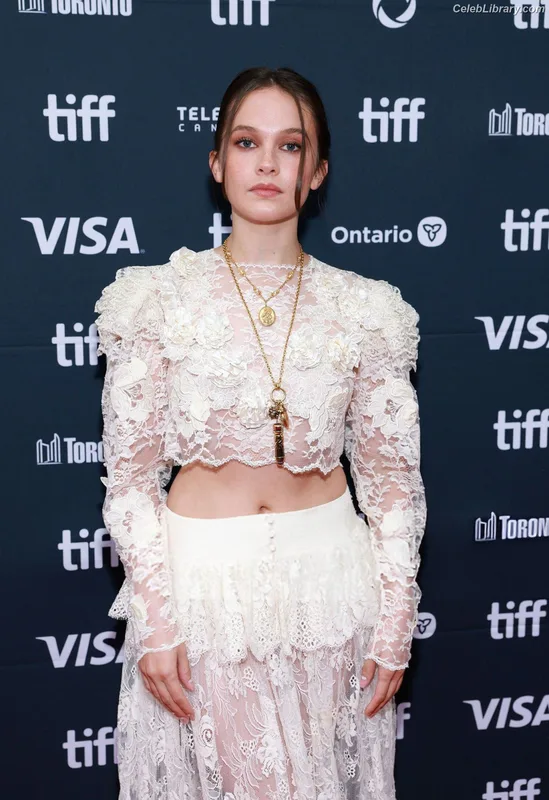 Cailee Spaeny photo 14 of 705