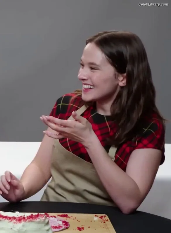 Cailee Spaeny photo 10 of 705