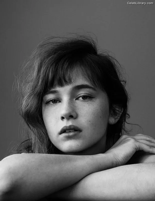 Cailee Spaeny photo 3 of 705