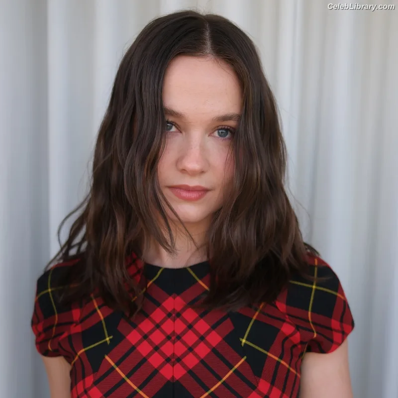 Cailee Spaeny photo 19 of 705