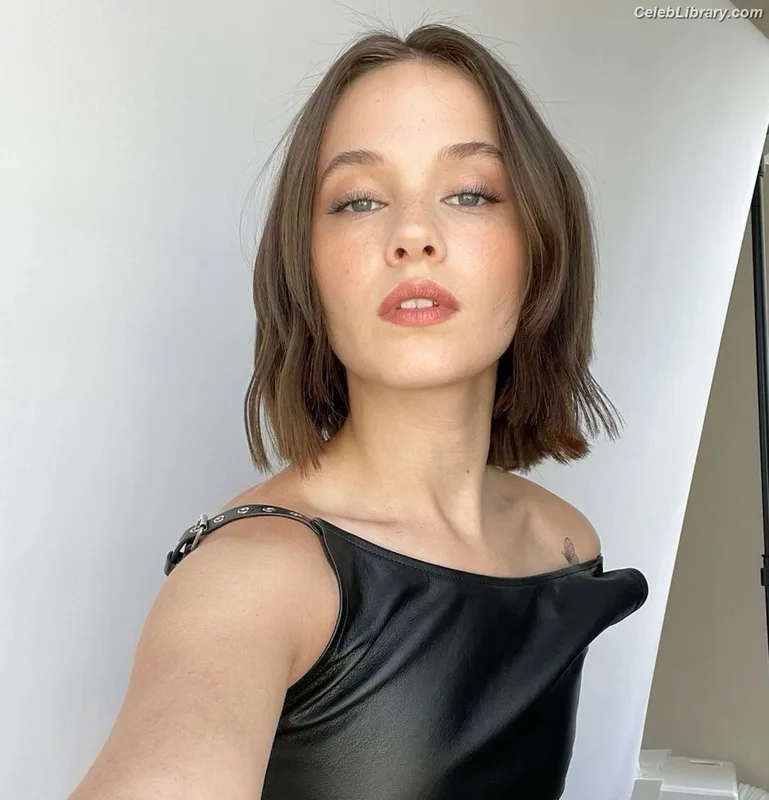 Cailee Spaeny photo 18 of 705