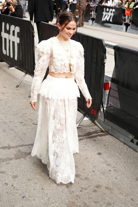 Cailee Spaeny photo 10 of 705
