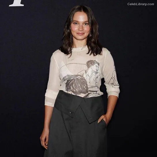 Cailee Spaeny photo 1 of 705