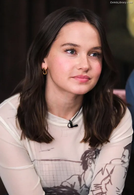 Cailee Spaeny photo 6 of 705